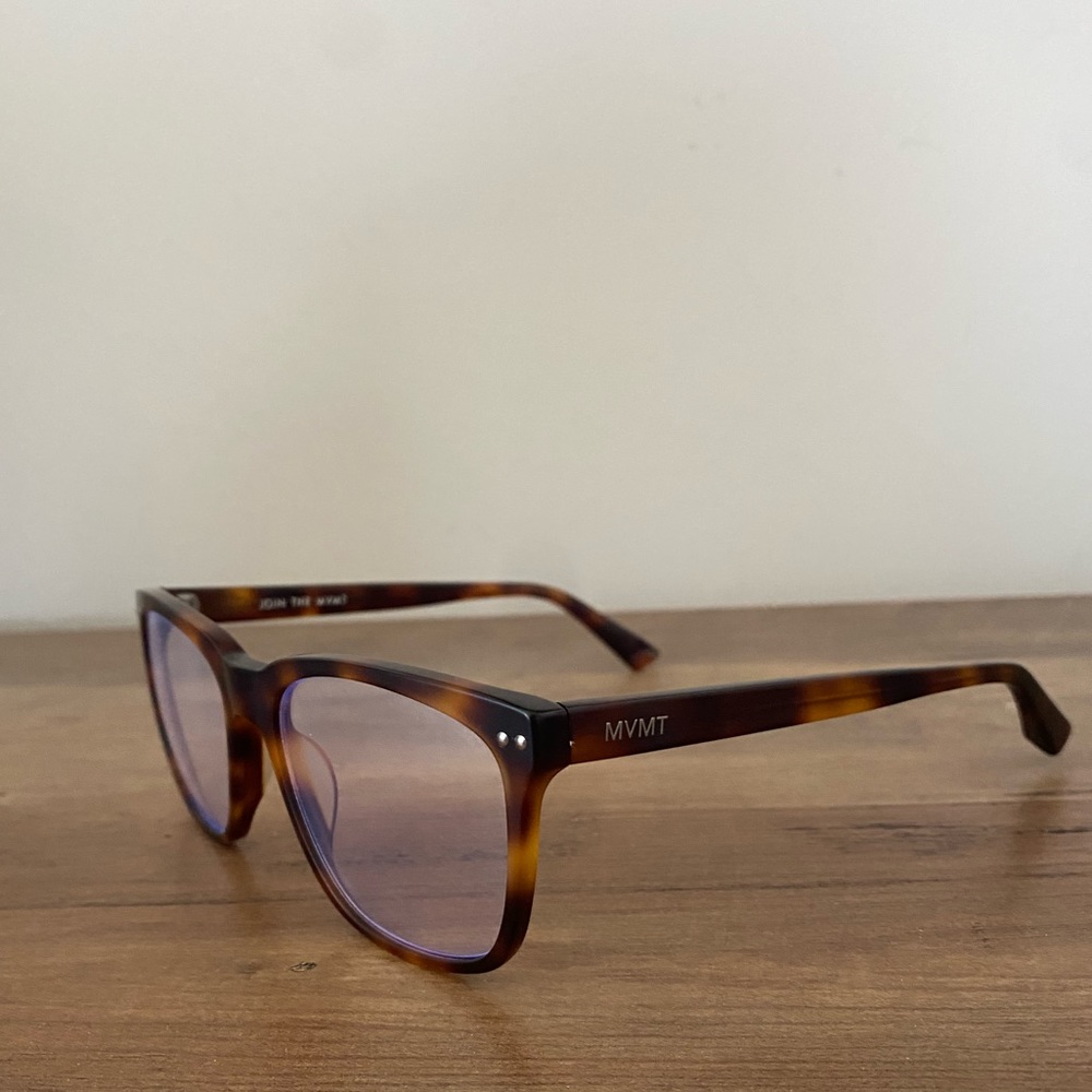 MVMT Ritual Everscroll Blue Light Glasses in Tortoise